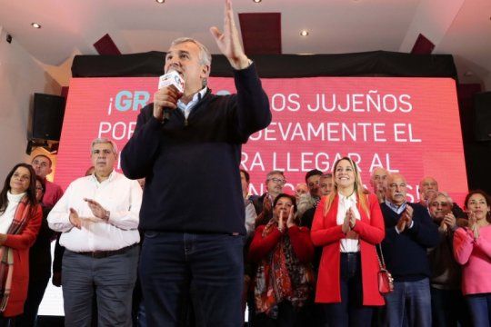 elecciones provinciales: cambiemos conocio el triunfo en jujuy y el pj retuvo tucuman, chubut y entre rios