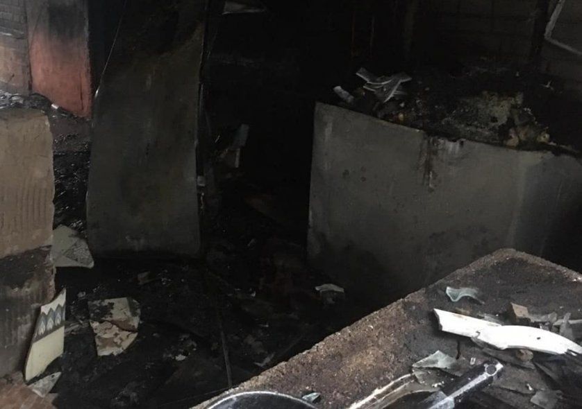 El fuego provocó grandes destrozos en la vivienda de Madariaga (Foto: Bomberos Voluntarios Madariaga)