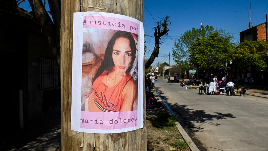 A tres años del femicidio de Dolores Juncos, el asesino va a fiestas y sale a pasear