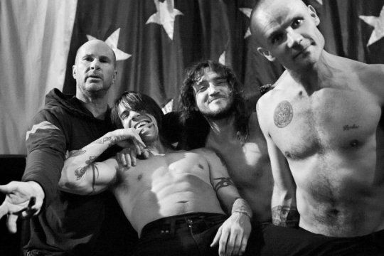 red hot chili peppers anuncio el regreso de su mitico guitarrista john frusciante