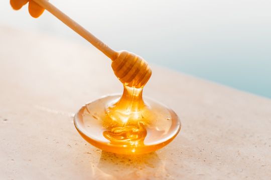 anmat prohibio la venta de dos marcas de miel por ser ilegales