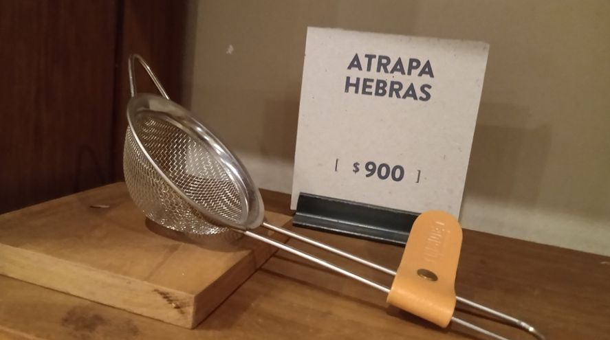 La nueva moda de Palermo: Al viejo colador lo llaman Atrapa Hebras