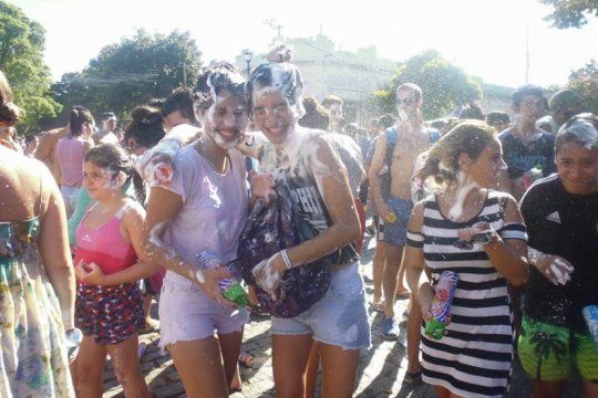 carnavales en la plata: el paso a paso para inscribir a tu barrio dentro del calendario de festejos