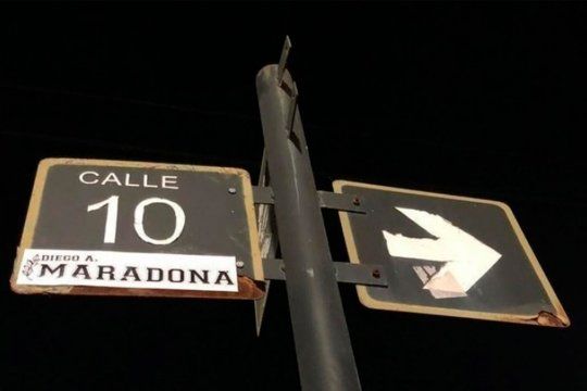 Calle 10 Diego Armando Maradona.