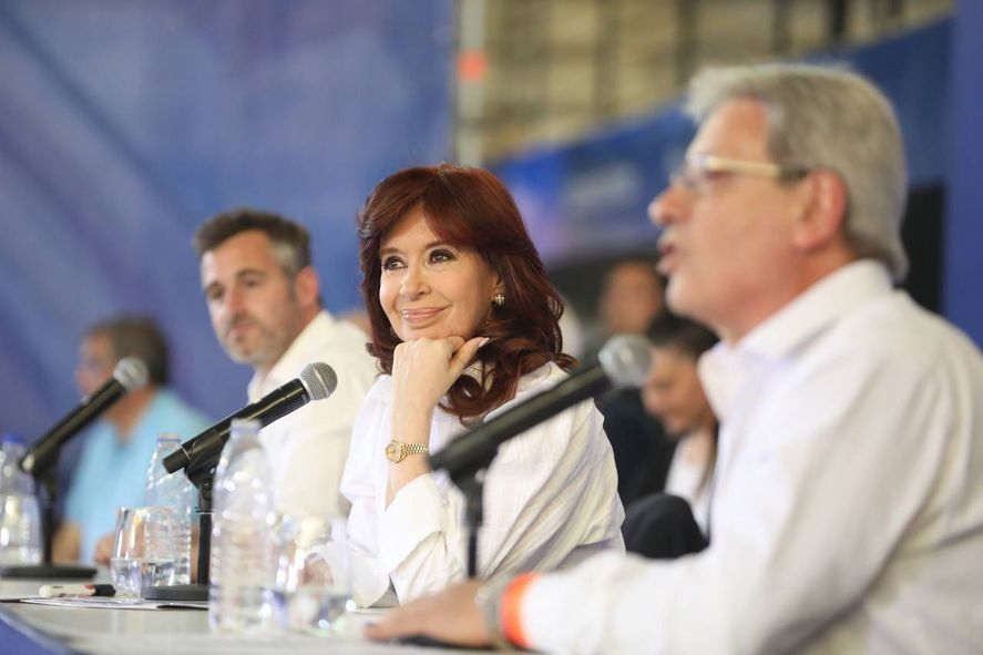 El fiscal Diego Luciani pidi&oacute; 12 a&ntilde;os de condena para Cristina Kirchner