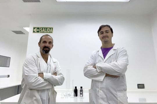 El Farmacéutico y docente Nicolás Trovato López (UNLP), fue galardonado con el premio COSAPRO 2024 en la categoría de trabajos científicos.  