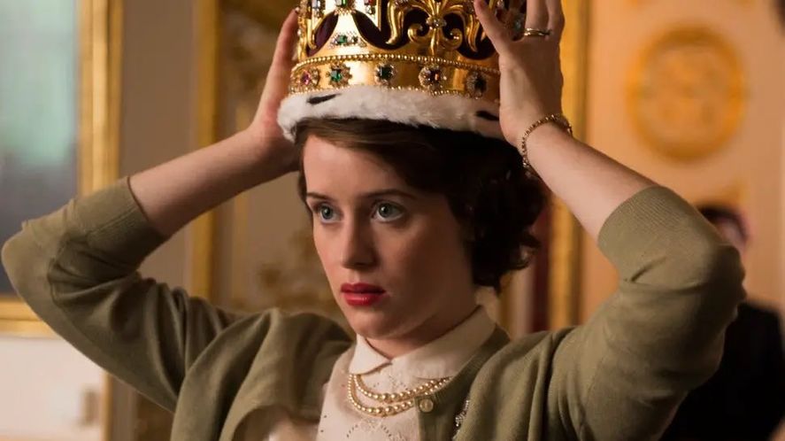  Claire Foy interpreta a la reina Isabel II en The Crown.