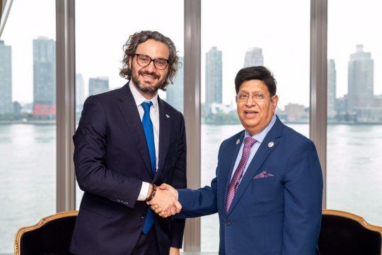 El canciller argentino se reunió con su par bengalí en agosto para gestionar la reapertura de la embajada nacional en el país asiático. 