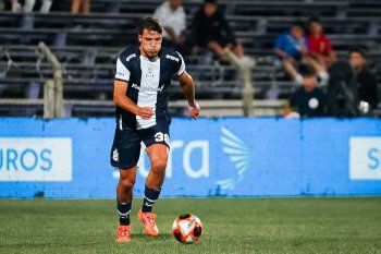 Gimnasia vs. Defensor Sporting, por la Serie Río de la Plata