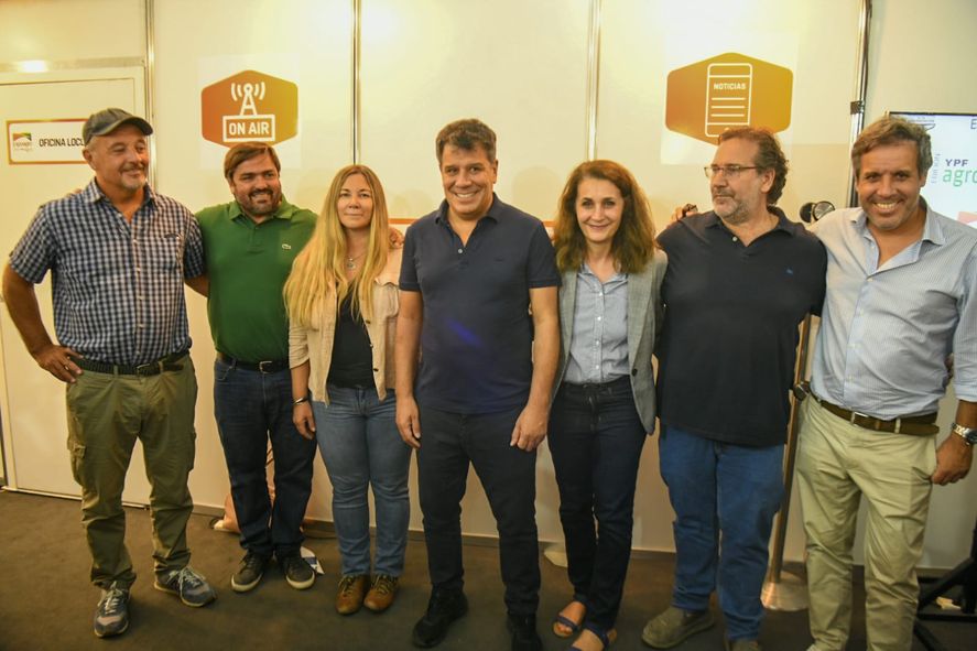 Facundo Manes se paseó en la Expo Agro de San Nicolás