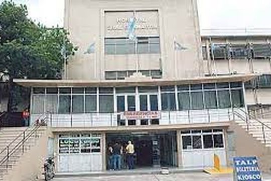 Los dos policías fueron asistidos en el Hospital San Martín