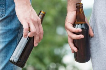 Los inquietantes datos sobre consumo de alcohol y drogas en una pequeña localidad bonaerense