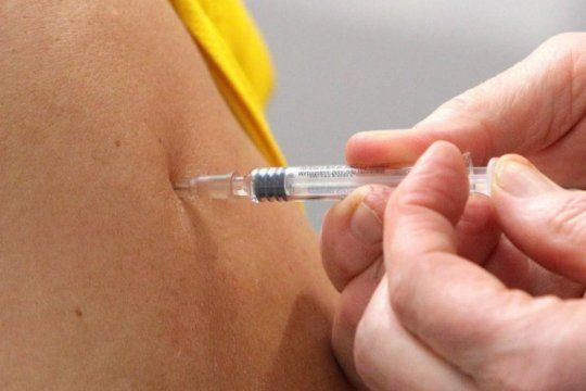 La vacunación en la Provincia cayó por debajo del 50%