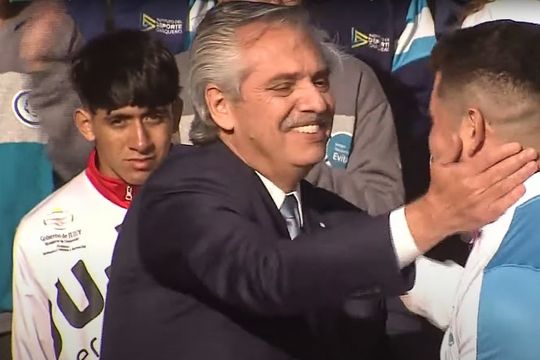 Alberto Fernández citó a Sabella y celebró a los Cebollitas de Maradona