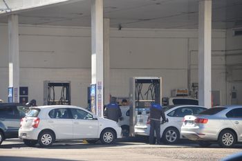 la suprema corte rechazo por inadmisibleuna cautelar contra la tasa vial a los combustibles