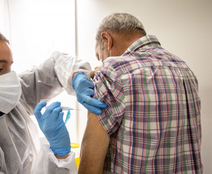 Buscan garantizar la vacunación para el COVID-19 en todo el país.