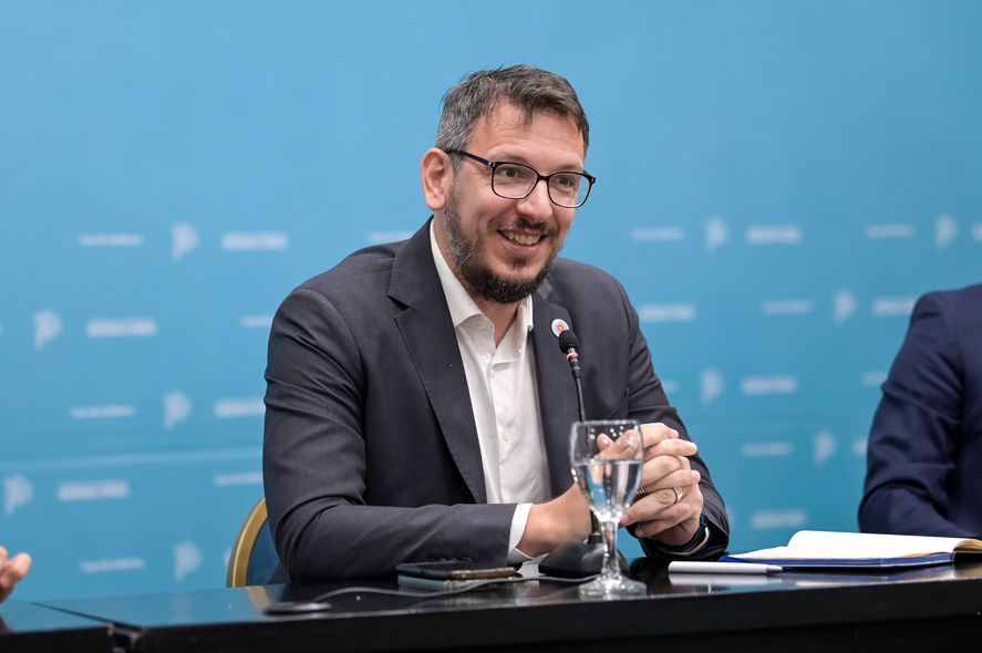 Juan Cuattromo, presidente del Banco Provincia, anunci&oacute; medidas para fomentar el turismo en destinos bonaerenses.