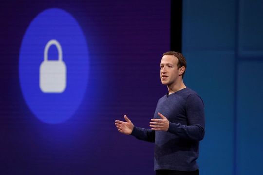 Facebook, cuyo CEO es Mark Zuckerberg, afronta un momento de exposición total