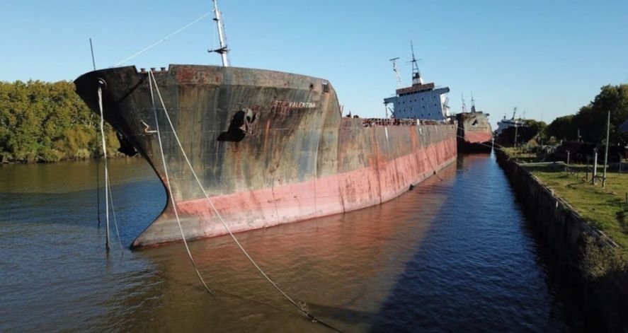 El buque se encuentra desafectado para su desguace (Foto: Fuerte Barragán)