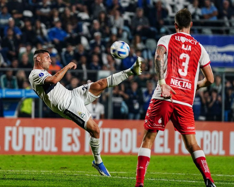 Ivo Mammini, delantero titular de Gimnasia en Copa Sudamericana. (Foto: prensa GELP)