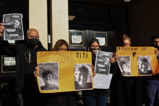 Los familiares piden por la aparición del abogado desaparecido en Quilmes