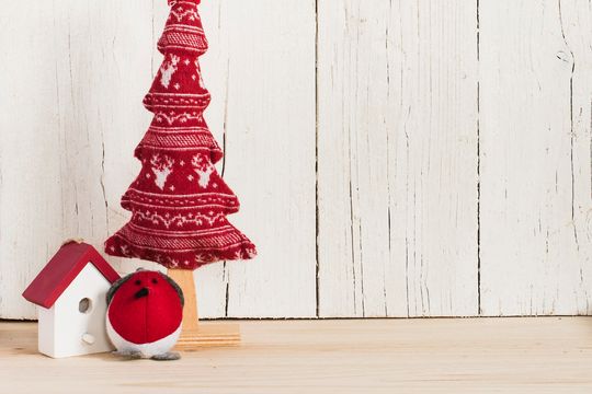 Cómo hacer un árbol de Navidad reciclado.