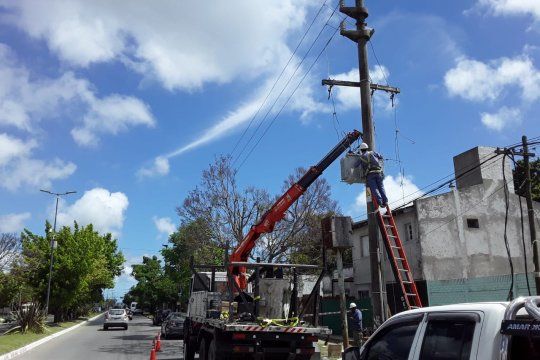 Edelap informó que puso en servicio nuevas obras que aumentan la potencia instalada en la red eléctrica que abastece a vecinos de Hernández