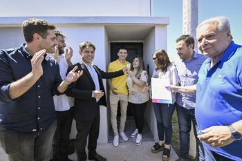 kicillof inauguro obras clave en salto y reafirmo el compromiso con el desarrollo bonaerense