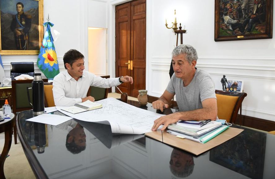Axel Kicillof repasó la agenda de obras con el intendente de Villa Gesell