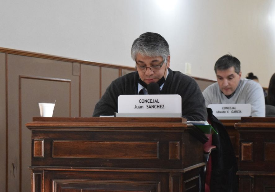 El concejal del Frente de Todos de Olavarría, Juan Sánchez destapó que un concejal de Juntos es proveedor del Municipio 