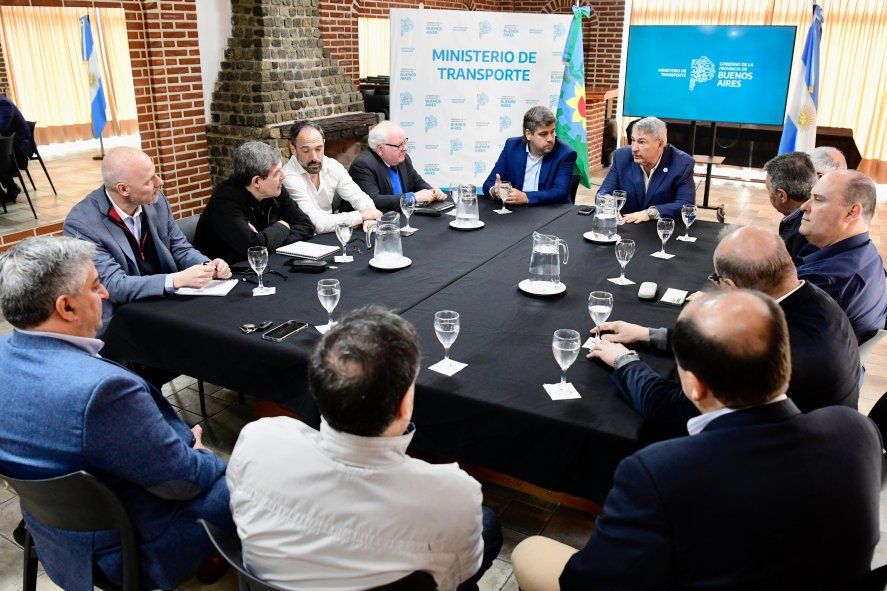 En medio de un conflicto con Naci&oacute;n, Jorge D'Onofrio recibi&oacute; a empresarios de colectivos.