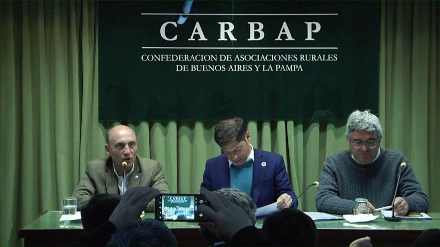 Axel Kicillof expuso sus políticas para el agro en la sede porteña de CARBAP. Septiembre de 2023.