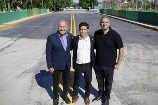 Kicillof junto a Secco y Caggiano