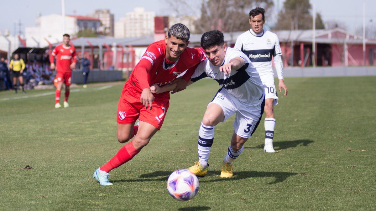 La Reserva De Gimnasia Empató En Su Visita A Independiente 