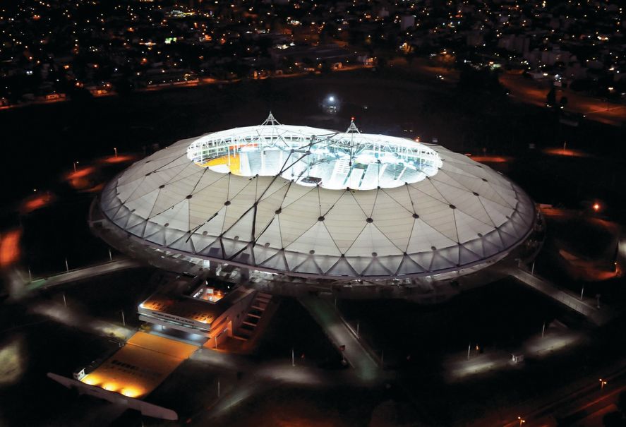 Esta noche La Renga regresa al Estadio Único de La Plata. En 2007, la gente hizo temblar sus cimientos. 