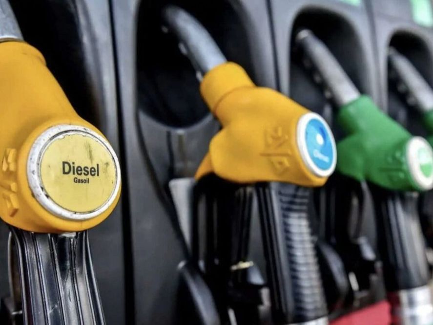 YPF cobraría el diesel más caro a los extranjeros