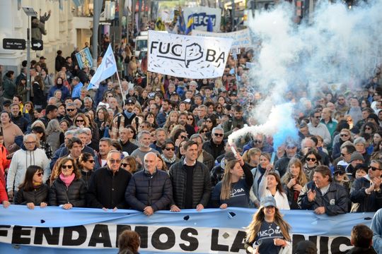 la marcha federal universitaria alzo su voz en distintos puntos de la provincia de buenos aires