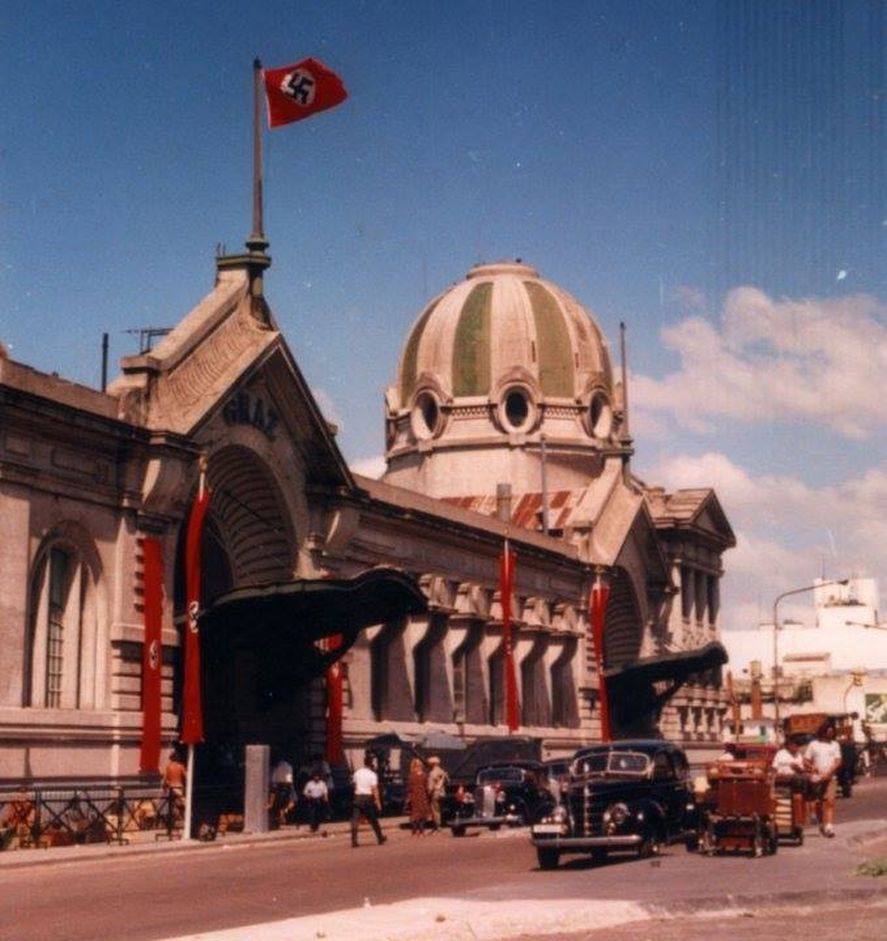 Así lucía la fachada de la Estación de Trenes de La Plata para el film 