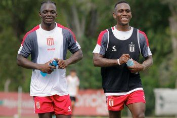 Edwuin Cetré y Alexis Manyoma, los futbolistas colombianos de Estudiantes