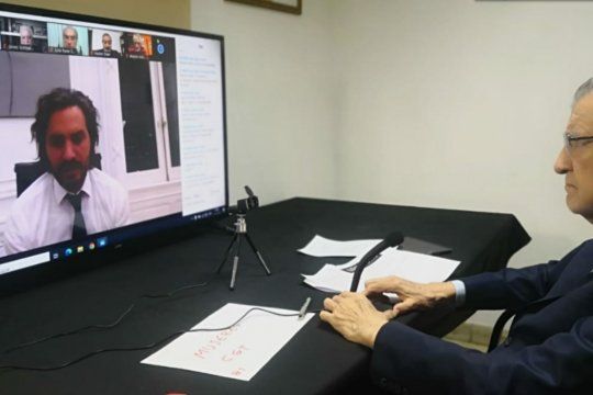 El presidente del PJ, José Luis Gioja, en videoconferencia con Santiago Cafiero por la cumbre del Partido Justicialista.