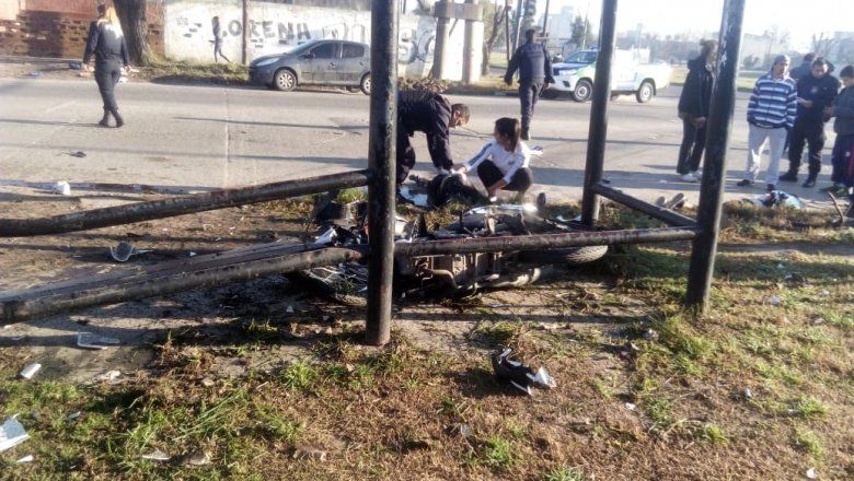La Plata: una motociclista de 22 años perdió la vida en un accidente de tránsito