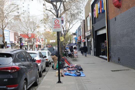 alak y jorge macri coinciden: fuertes operativos contra la venta ambulante en la plata y capital federal