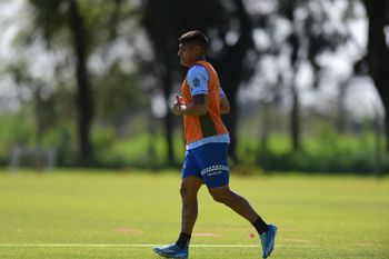 Juan Cruz Esquivel en el entrenamiento de Gimnasia