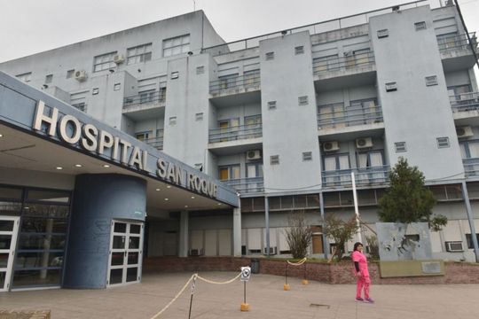 El bebé de 17 meses fue internado en el Hospital de Gonnet