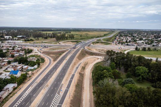 la provincia arma el consorcio de gestion de la autopista presidente peron y le responde al pro