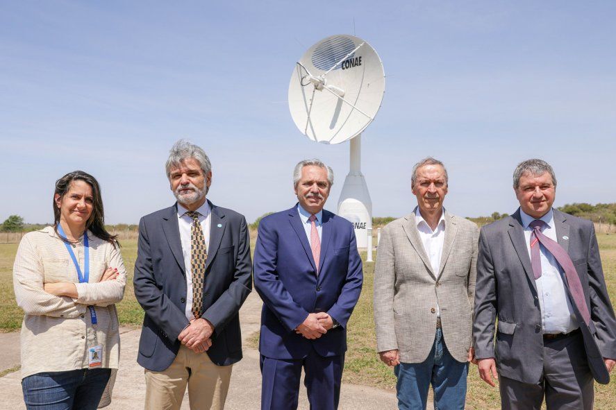 Alberto Fernández destacó el proyecto para poner satélites argentinos en el espacio con cohetes argentinos.