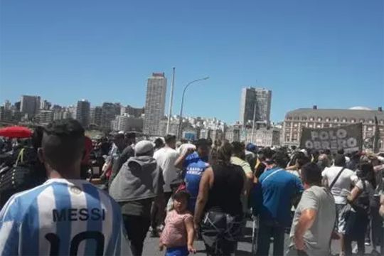 Mar del Plata: piqueteros reclamaron por una “navidad digna”
