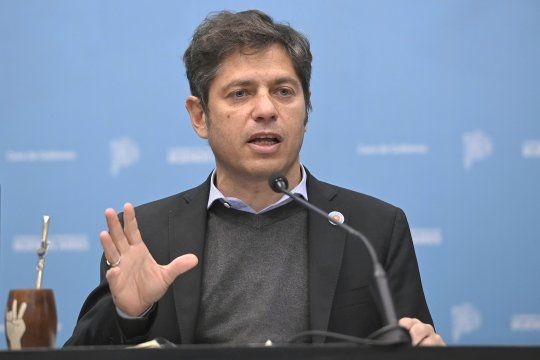 con numeros en mano, axel kicillof desmintio a javier milei