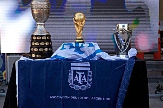 Tandil recibirá a las Tres Copas obtenidas por la Selección Argentina.