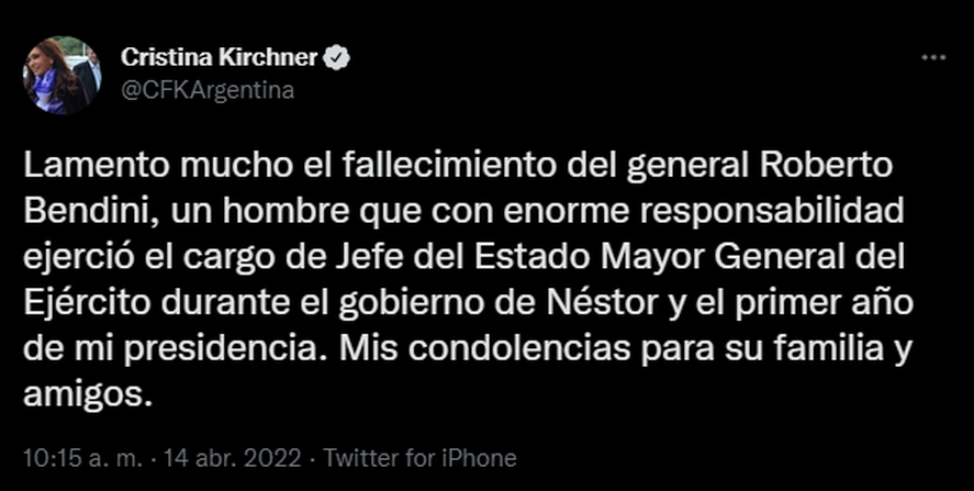 La noticia del fallecimiento del militar, trascendió luego de un mensaje de la vicepresidenta Cristina Kirchner a través de su cuenta oficia de Twitter.